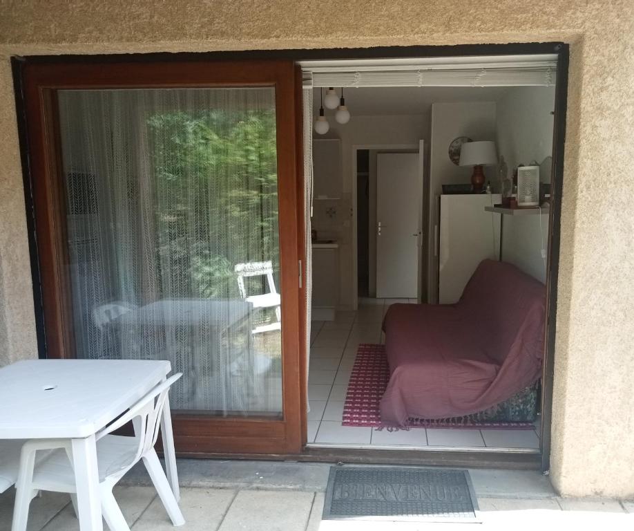 Appartement en rez de jardin et parking privatifs près des pistes Chemin du Plan du Duc, 05240 La Salle-Les-Alpes
