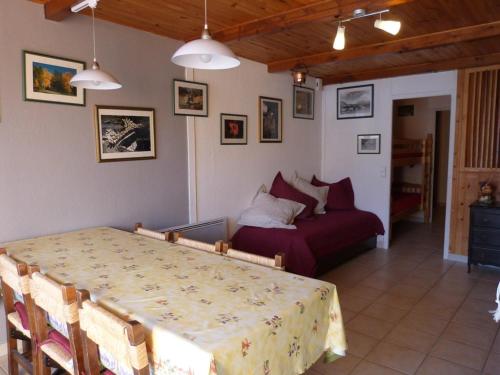 Appartement Enchastrayes, 2 pièces, 6 personnes - FR-1-691-29