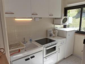 Appartement Appartement Enchastrayes, 2 pièces, 6 personnes - FR-1-691-7 Immeuble CBU n° 339 04400 Enchastrayes Provence-Alpes-Côte d\'Azur