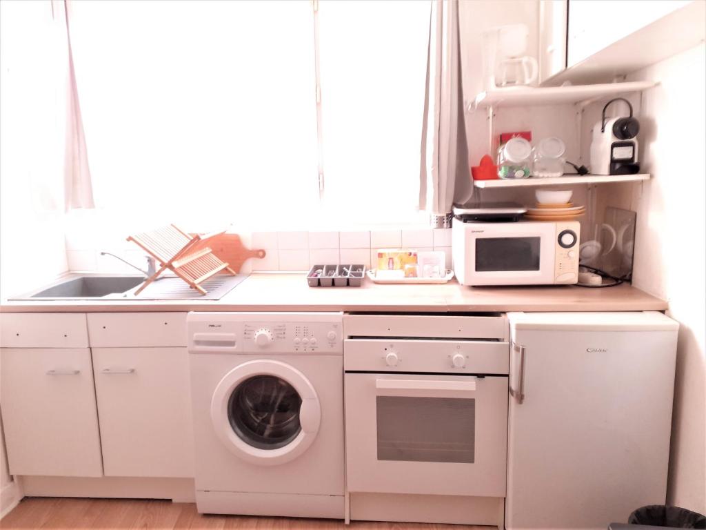 Appartement APPARTEMENT ENTIER PROCHE VOLTAIRE ET NATION. 79 Rue de Charonne 75011 Paris