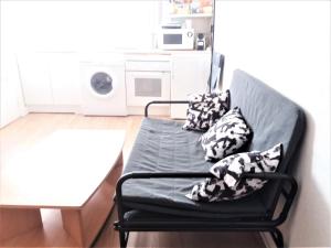 APPARTEMENT ENTIER PROCHE VOLTAIRE ET NATION.