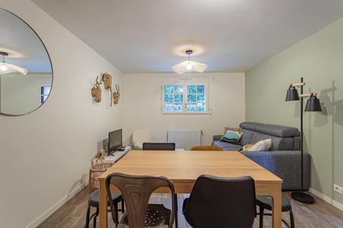 Appartement entièrement rénové proche des commerces