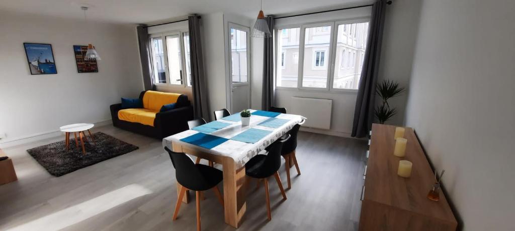 Appartement Entre terre et mer 1er étage 15 Passage Pierre et Marie Curie, 59140 Dunkerque