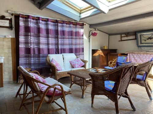 Appartement Erdeven, 3 pièces, 4 personnes - FR-1-397-47