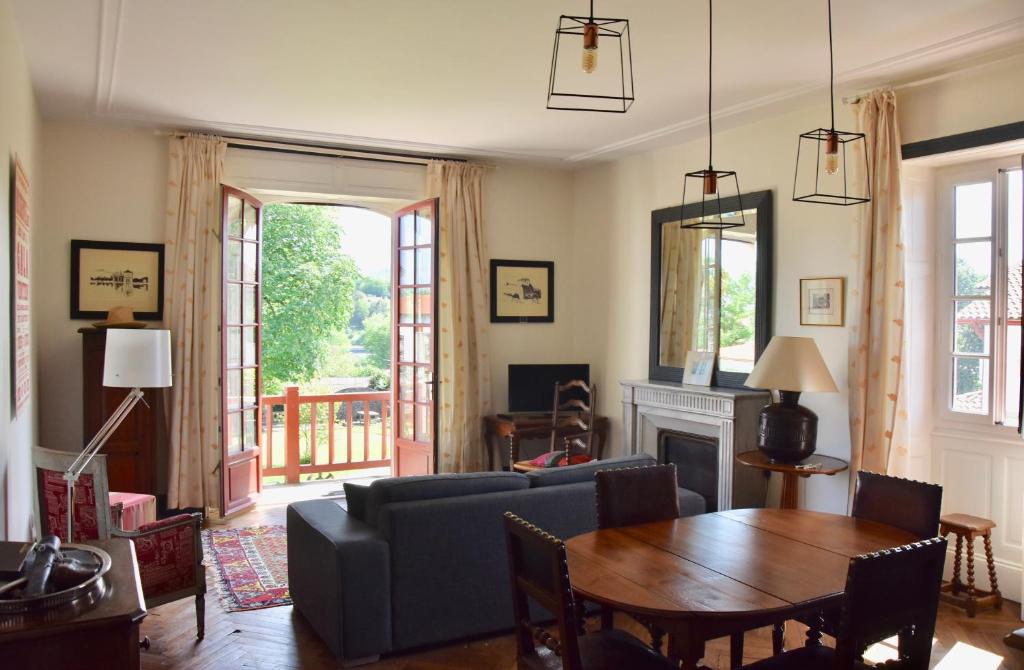 Appartement Appartement Erlandebaita Centre bourg 3 personnes 9 Rue Jean Fourcade 64122 Urrugne