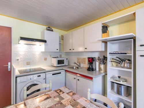 Appartement Esquièze-Sère, 2 pièces, 6 personnes - FR-1-402-122