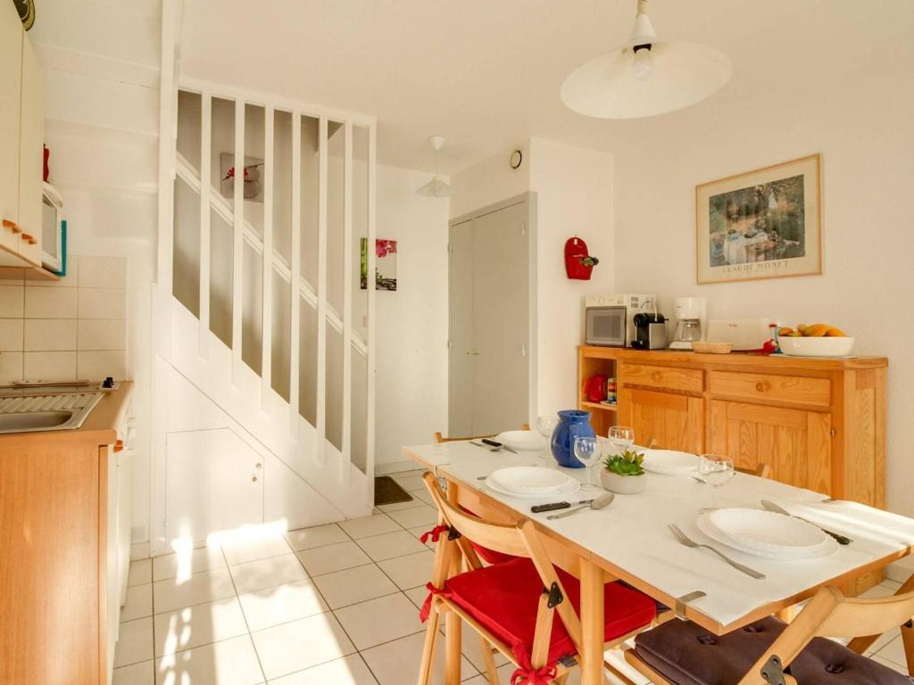 Appartement Esquièze-Sère, 2 pièces, 6 personnes - FR-1-402-5 Pyrenees Soleil, 104 -  -, 65120 Esquièze - Sère