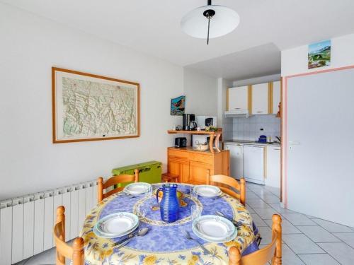 Appartement Esquièze-Sère, 3 pièces, 4 personnes - FR-1-402-42
