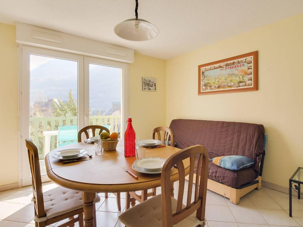 Appartement Appartement Esquièze-Sère, 3 pièces, 6 personnes - FR-1-402-86 CLOS ST MICHEL, E5 65120 Esquièze - Sère