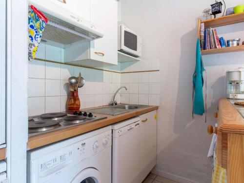 Appartement Esquièze-Sère, 3 pièces, 6 personnes - FR-1-402-98