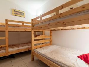 Appartement Esquièze-Sère, 3 pièces, 6 personnes - FR-1-402-98