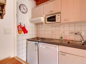 Appartement Appartement Esquièze-Sère, 4 pièces, 6 personnes - FR-1-402-90 RESIDENCE DU CHATEAU, 24 65120 Esquièze - Sère Midi-Pyrénées