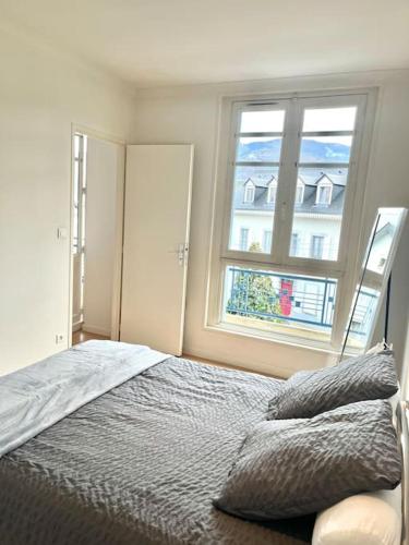 Appartement et parking au centre d'Argeles Gazost