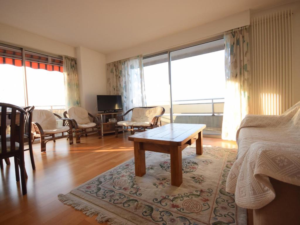 Appartement Évian-les-Bains, 2 pièces, 4 personnes - FR-1-498-13 15 bis avenue des Grottes Rés. Le Cathy, 74500 Évian-les-Bains