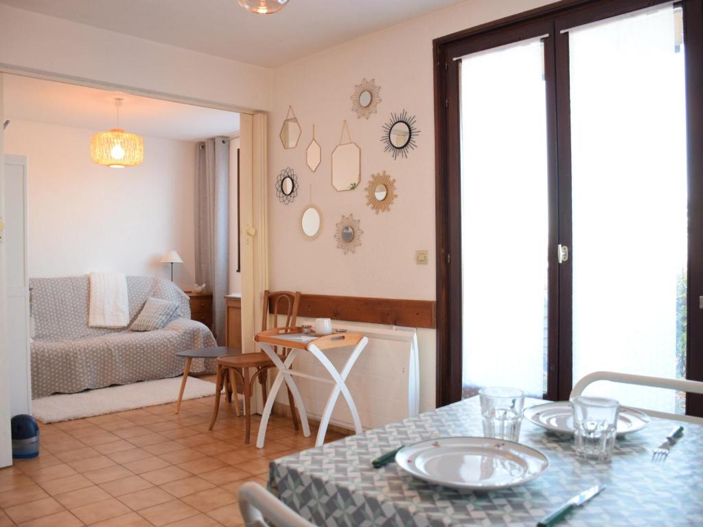 Appartement Évian-les-Bains, 2 pièces, 4 personnes - FR-1-498-15 Rés. le Savoyard appt n° 4 Chemin du Curé Rond Point de Neuvecelle, 74500 Évian-les-Bains