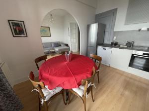 Appartement Appartement Évian-les-Bains, 2 pièces, 4 personnes - FR-1-498-68 1 Place du Port 74500 Évian-les-Bains Rhône-Alpes