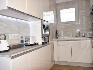 Appartement Évian-les-Bains, 2 pièces, 4 personnes - FR-1-498-74