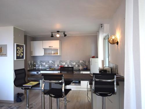 Appartement Évian-les-Bains, 3 pièces, 4 personnes - FR-1-498-80