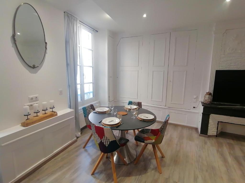 Appartement Appartement F2 dans le centre historique 16 Rue des Farges 43000 Le Puy-en-Velay