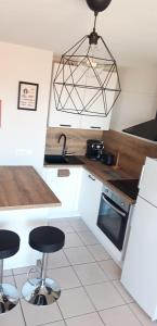 Appartement F2 proche des criques et thalasso