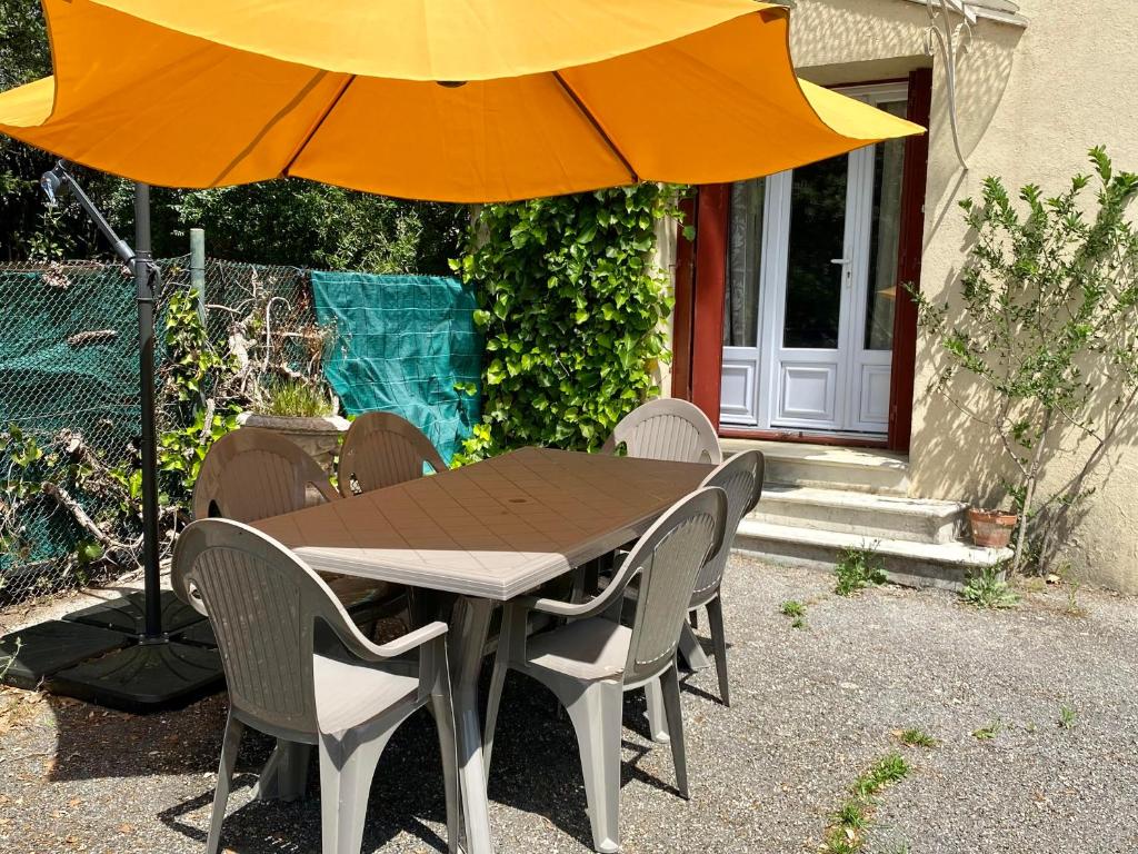 Appartement Appartement F3 de 60 m² au rez de chaussée d'une villa 161 Chemin de la Fare 30360 Vézénobres