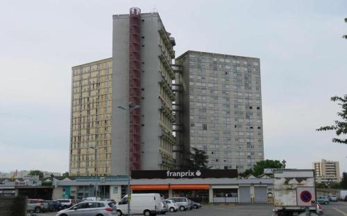 APPARTEMENT F3 -PLAISIR MOINS CHER - Jusqu'a 8Personnes