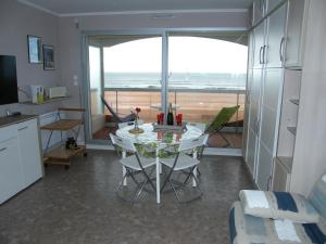 Appartement face mer, Vue d'Yeu