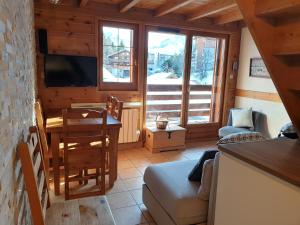 Appartement face pistes avec balcon avec garage et parking