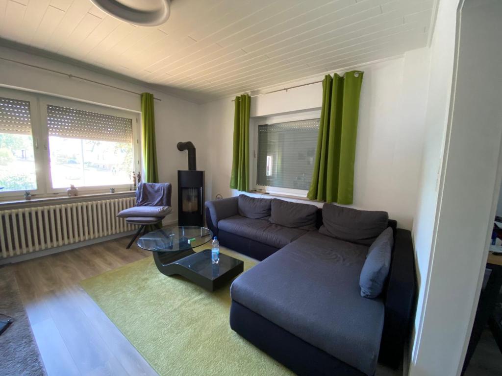 Appartement - Ferienwohnung - zentral in Bad Oeynhausen mit Kamin, WLAN, Netflix, Parkplatz Triftstraße 16, 32547 Bad Oeynhausen