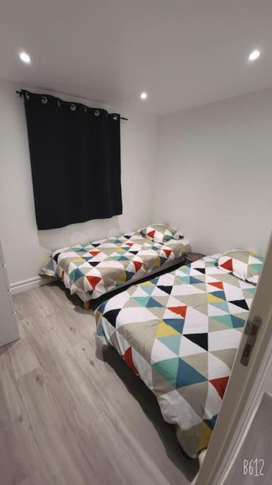 Appartement fonctionnel Rue Pierre Curie, 93240 Stains