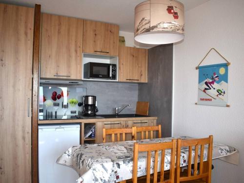 Appartement Font-Romeu-Odeillo-Via, 2 pièces, 4 personnes - FR-1-580-75