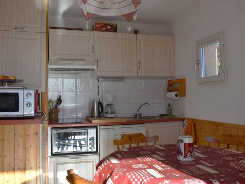 Appartement Font-Romeu-Odeillo-Via, 2 pièces, 4 personnes - FR-1-580-80