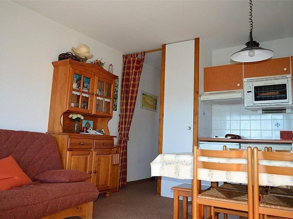 Appartement Appartement Font-Romeu-Odeillo-Via, 2 pièces, 6 personnes - FR-1-580-30 7 rue des biches LES ROITELETS N° 12 66120 Font-Romeu-Odeillo-Via