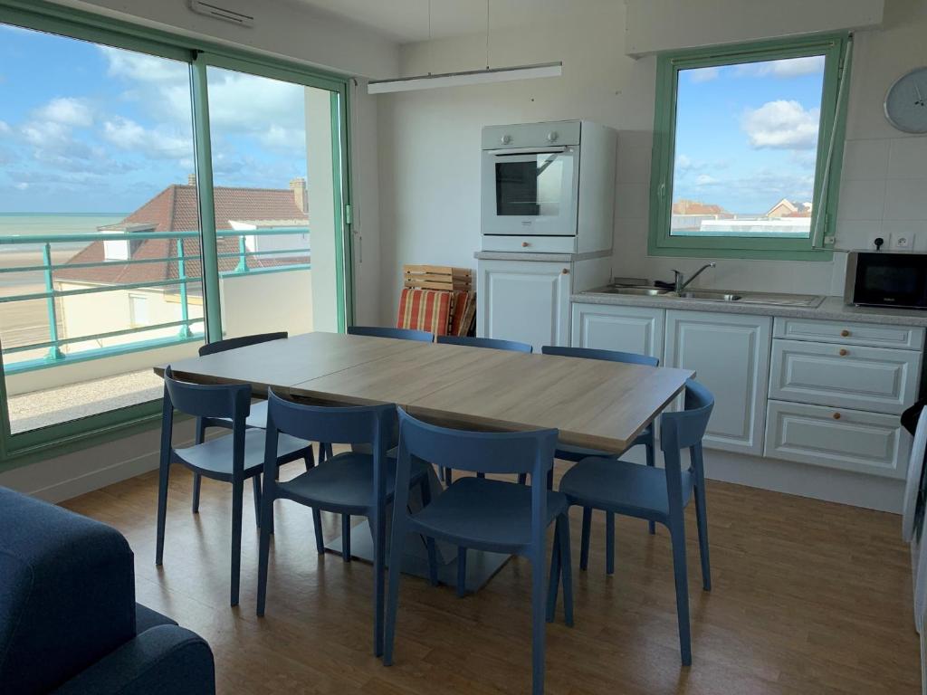 Appartement Appartement Fort-Mahon-Plage, 5 pièces, 8 personnes - FR-1-482-59 Boulevard Maritime Sud 80120 Fort-Mahon-Plage