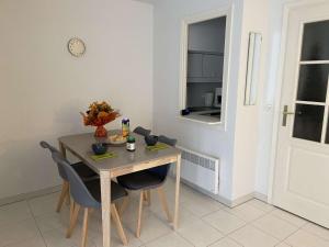 Appartement Fréjus, 1 pièce, 4 personnes - FR-1-226A-110