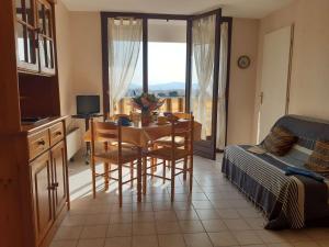 Appartement Appartement Fréjus, 1 pièce, 4 personnes - FR-1-226A-150 ENTREE B APPARTEMENT N° 604 6IEME ETAGE 1376 AVENUE DE PROVENCE 83600 Fréjus Provence-Alpes-Côte d\'Azur