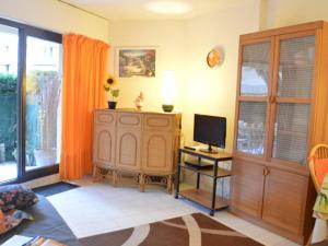 Appartement Appartement Fréjus, 2 pièces, 4 personnes - FR-1-226A-56 Appartement NÂ° 1017 Entree A  Rdc - Rue Des Micocouliers - 83600 Fréjus Provence-Alpes-Côte d\'Azur