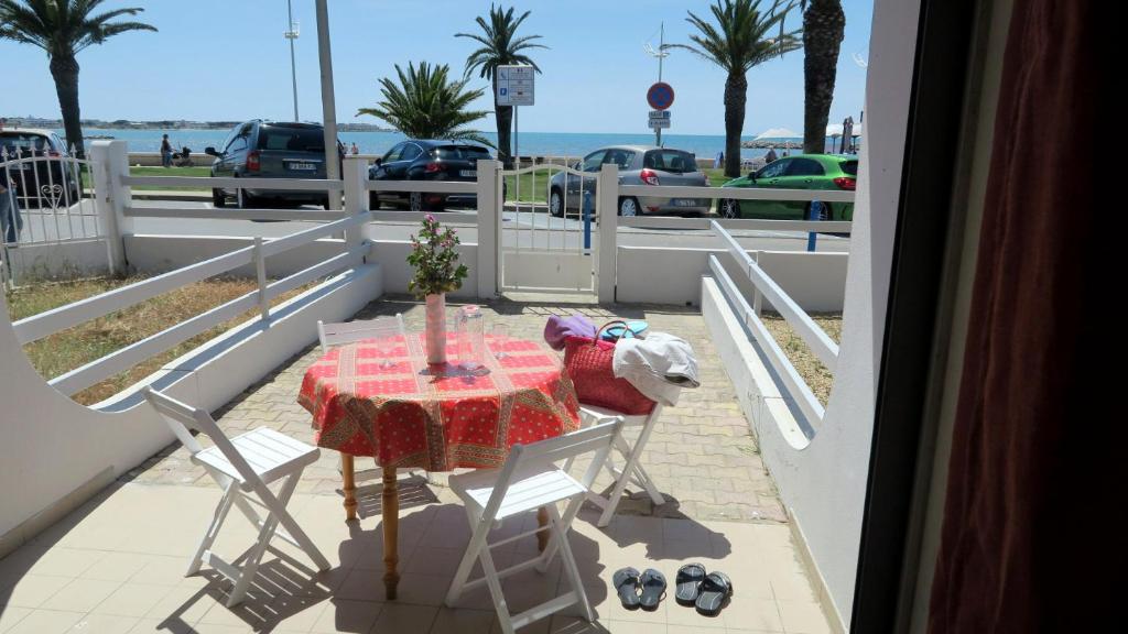 Appartement front de mer double terrasse 7 Avenue Frédéric Mistral, 30240 Le Grau-du-Roi