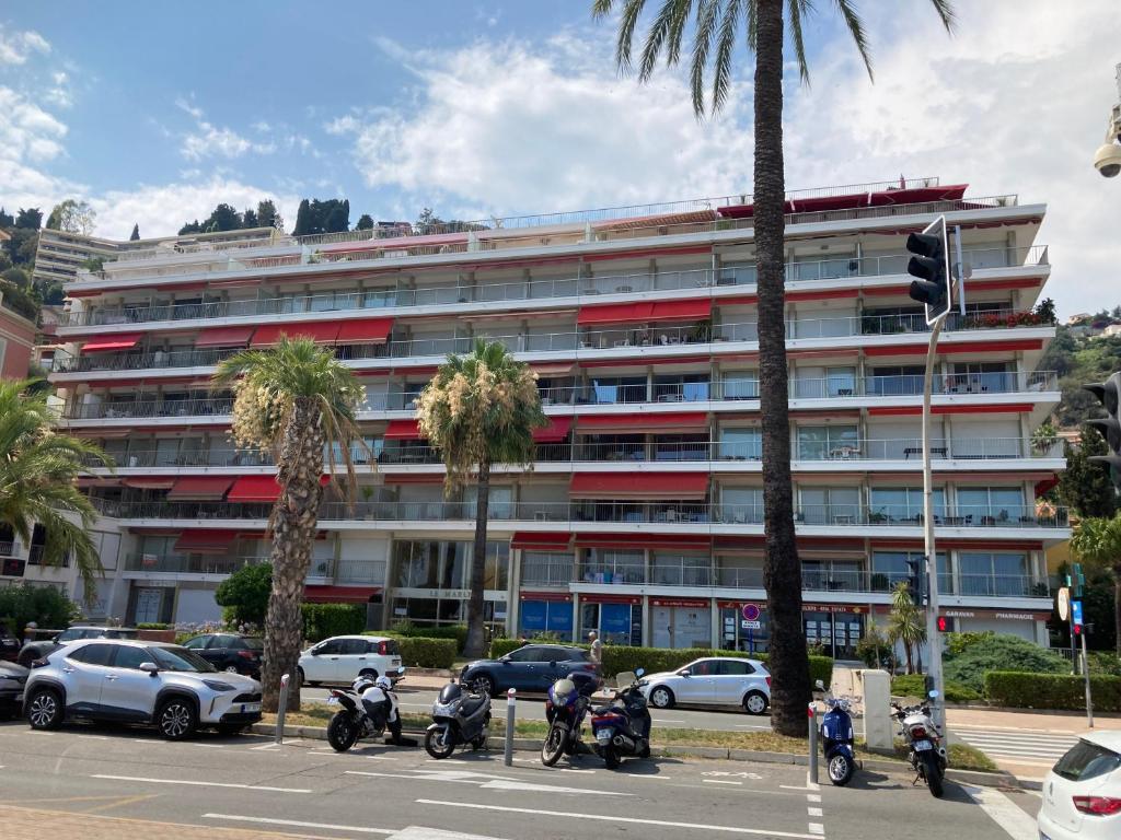 Appartement Front de Mer 4ème étage 15 Porte de France, 06500 Menton