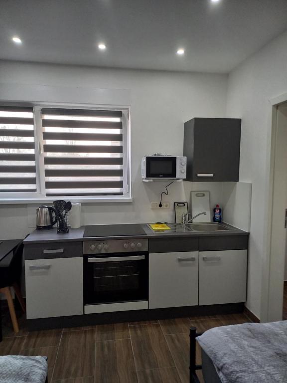 Appartement für Monteure Nr 3 29 Bahnhofstraße, 84180 Loiching