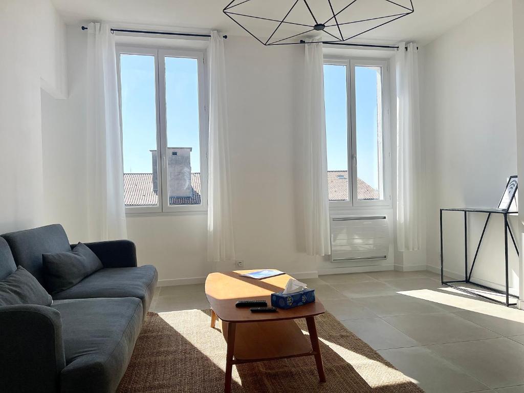 Appartement Gabriel Centre ville départ Ferry 30 Allée Amiral Courbet, 83000 Toulon