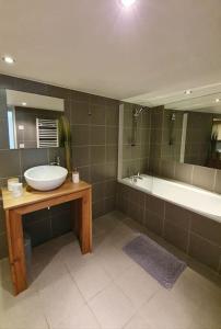 Appartement Gentiane de 85m2 avec sauna à 10 min des pistes