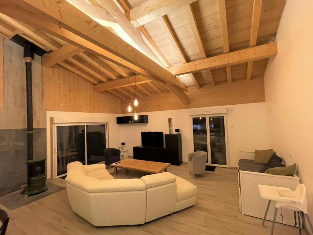 Appartement Gentianes 10-12 Personnes - Saint François-Longchamp 1450 Maison du tourisme, 73130 Saint-François-Longchamp