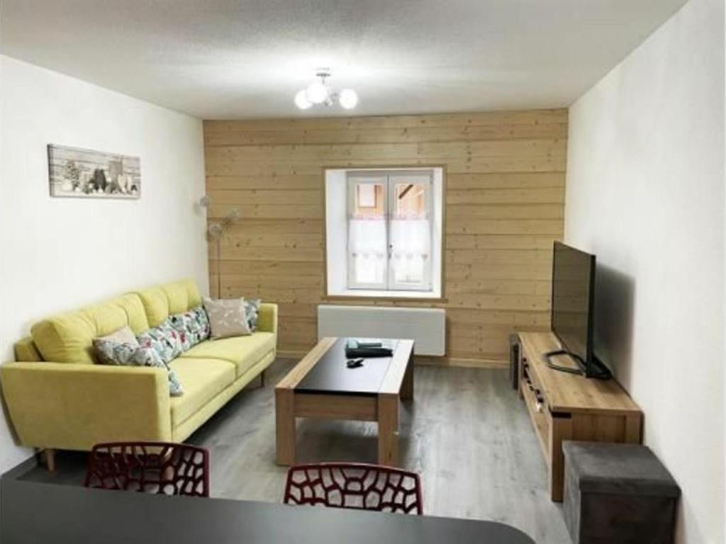 Appartement Gérardmer, 3 pièces, 4 personnes - FR-1-589-393 74 Rue Charles de Gaulle Appartement A9, 88400 Gérardmer