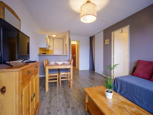 Appartement Germ, 2 pièces, 6 personnes - FR-1-695-13