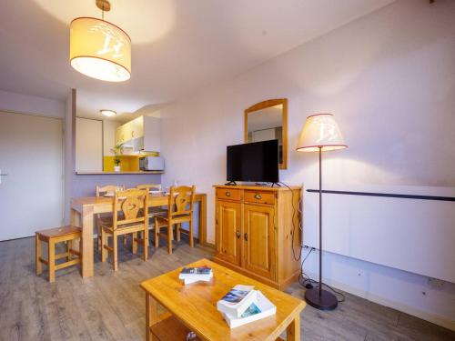 Appartement Germ, 2 pièces, 6 personnes - FR-1-695-14