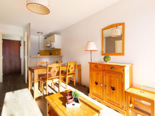 Appartement Germ, 2 pièces, 6 personnes - FR-1-695-24