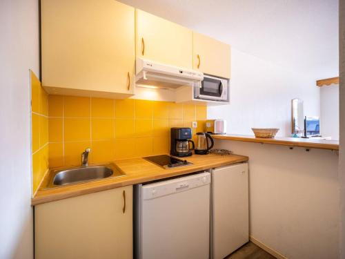 Appartement Germ, 2 pièces, 6 personnes - FR-1-695-3
