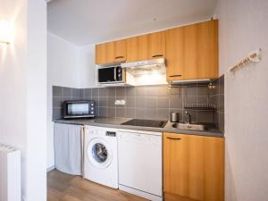 Appartement Germ, 3 pièces, 8 personnes - FR-1-695-19