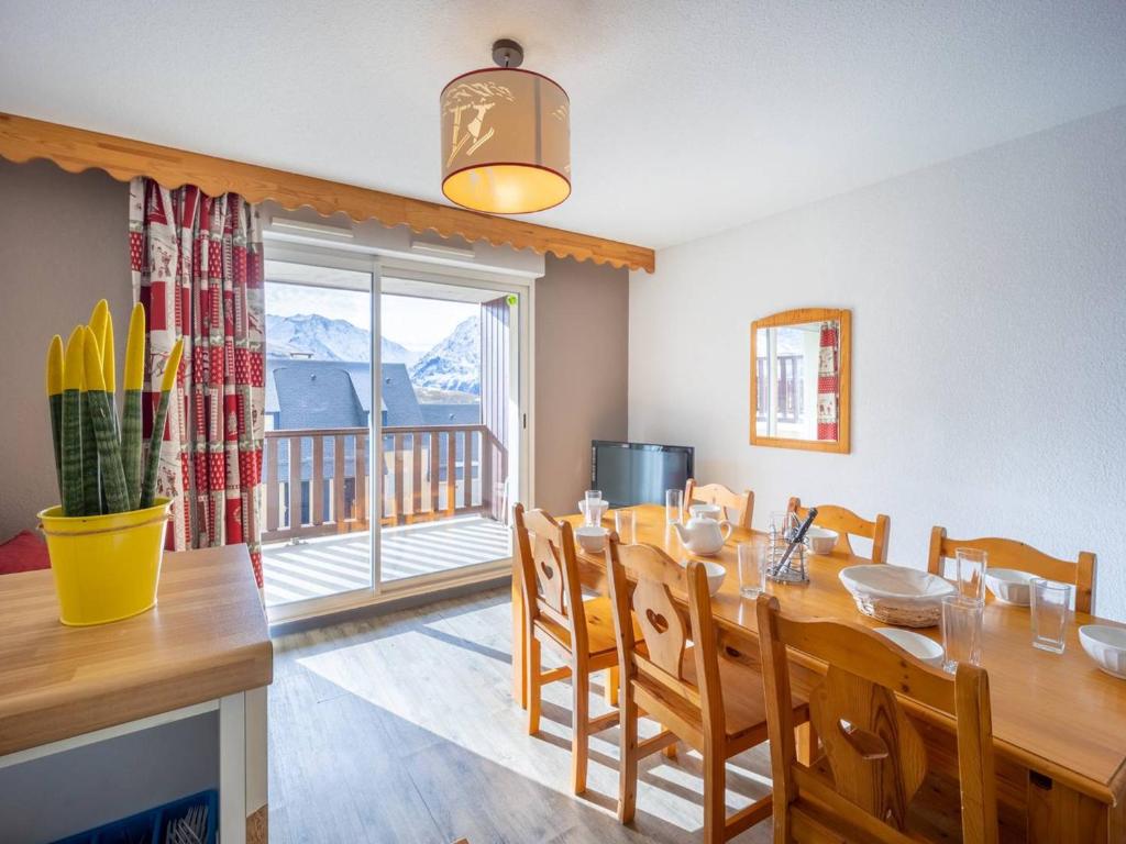 Appartement Germ, 3 pièces, 8 personnes - FR-1-695-7 Résidence Les Hauts de Peyragudes Station de Peyragudes, 65240 Germ